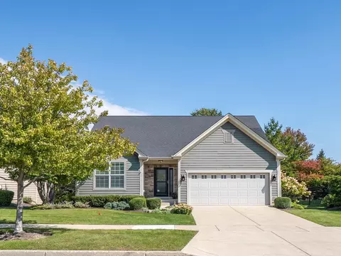 1 N607 Golf View Ln, Winfield, IL 60190