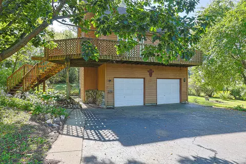 5022 Saint Josephs Ct, Wonder Lake, IL 60097
