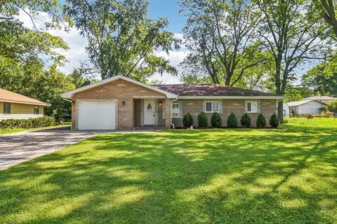 1112 Rosary Ln, Joliet, IL 60435