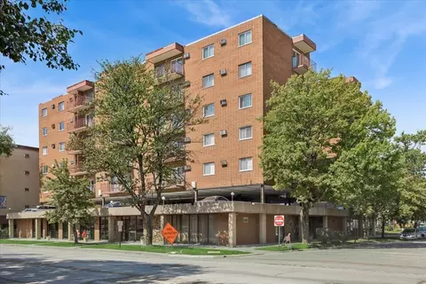 7830 W North Ave #415, Elmwood Park, IL 60707