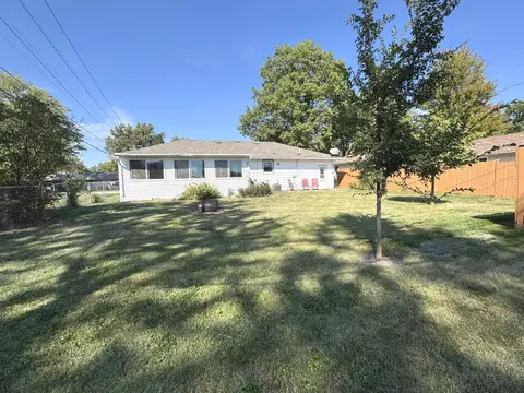 Exterior - 1088 W Walnut St, Kankakee, IL 60901 photo 9 of 9