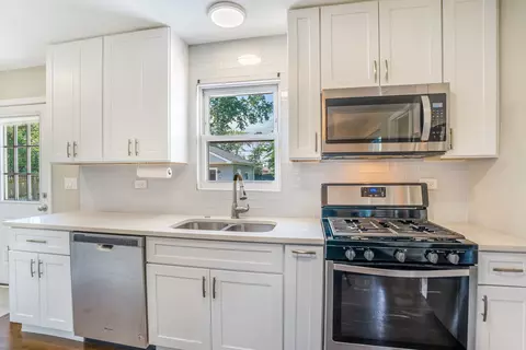 Kitchen - 7510 S Thomas Ave, Bridgeview, IL 60455 photo 3 of 3