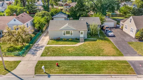 7510 S Thomas Ave, Bridgeview, IL 60455