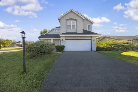 18601 Walnut Ave, Country Club Hills, IL 60478