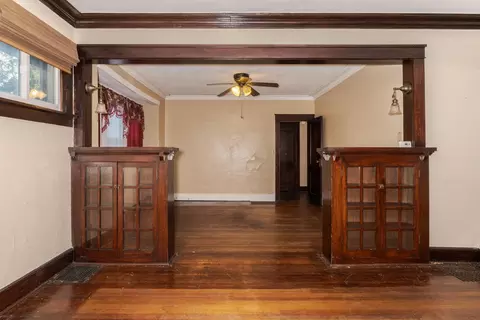 Living - 528 E 2nd St, El Paso, IL 61738 photo 4 of 7