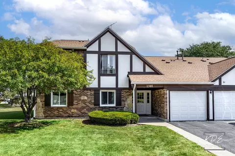 1301 S Williams St #2, Westmont, IL 60559
