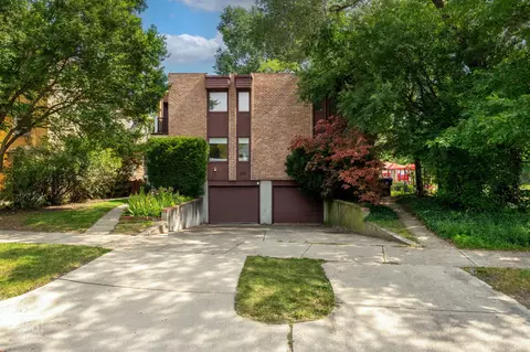553 Barton Ave, Evanston, IL 60202