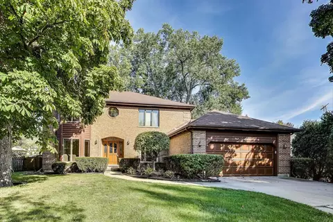 209 N Douglas Ave, Arlington Heights, IL 60004