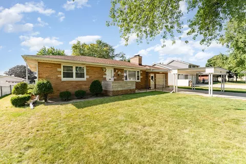 803 Magnolia Dr, Joliet, IL 60435