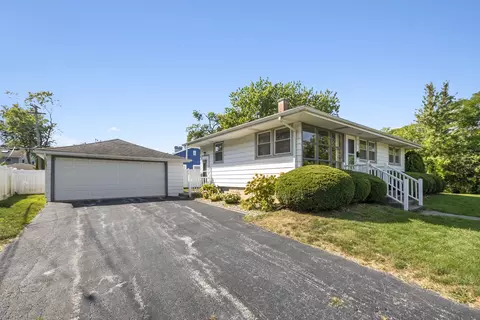 18314 Dundee Ave, Homewood, IL 60430
