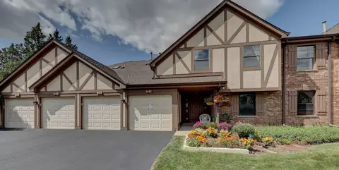 639 Elizabeth Dr #B, Wood Dale, IL 60191