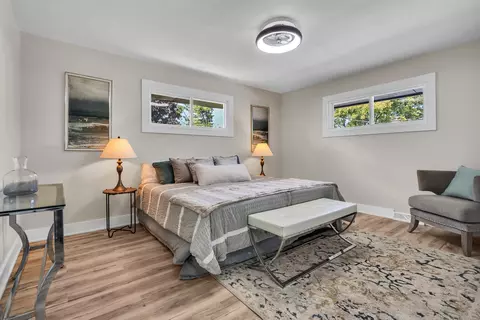 Bedroom - 980 Marshall Dr, Des Plaines, IL 60016 photo 1 of 3