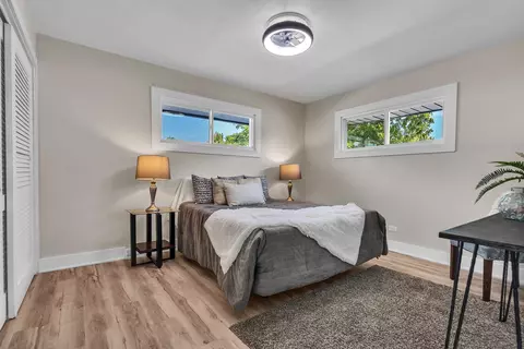 Bedroom - 980 Marshall Dr, Des Plaines, IL 60016 photo 2 of 3