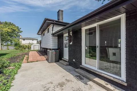 Other - 980 Marshall Dr, Des Plaines, IL 60016 photo 6 of 8
