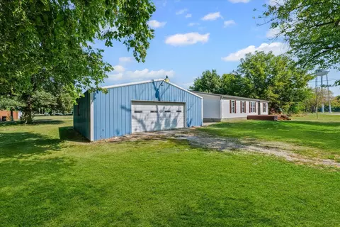 101 Railroad St, Sidell, IL 61876 photo 29