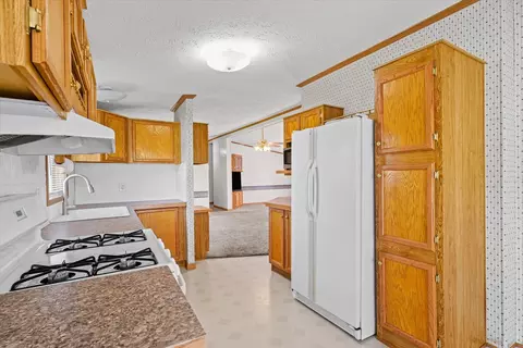 101 Railroad St, Sidell, IL 61876 photo 11