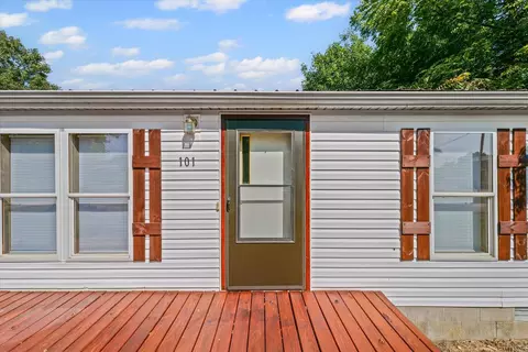 101 Railroad St, Sidell, IL 61876 photo 5