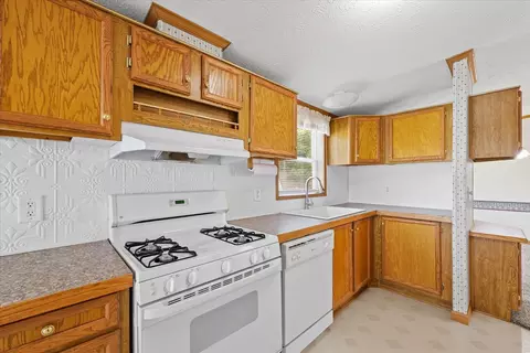 101 Railroad St, Sidell, IL 61876 photo 12