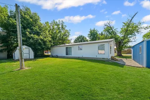 101 Railroad St, Sidell, IL 61876 photo 27