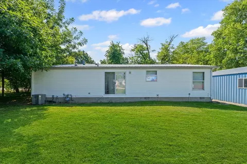 101 Railroad St, Sidell, IL 61876 photo 26