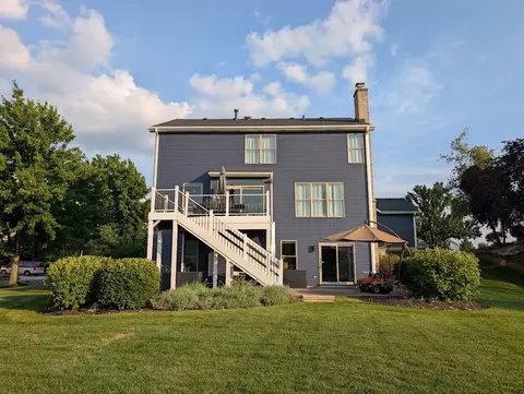 Exterior - 5520 Bear Claw Ct, Hoffman Estates, IL 60192 photo 7 of 8