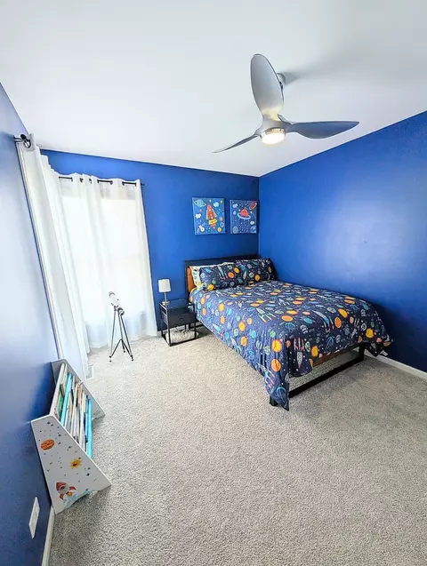 Bedroom - 5520 Bear Claw Ct, Hoffman Estates, IL 60192 photo 5 of 5