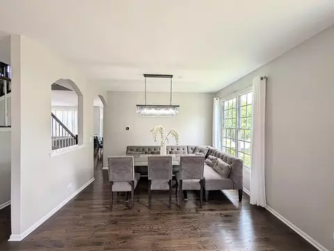 Dining - 5520 Bear Claw Ct, Hoffman Estates, IL 60192 photo 2 of 2