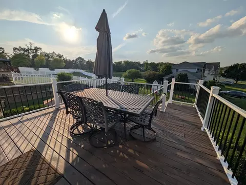 Exterior - 5520 Bear Claw Ct, Hoffman Estates, IL 60192 photo 6 of 8
