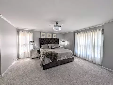Bedroom - 5520 Bear Claw Ct, Hoffman Estates, IL 60192 photo 1 of 5