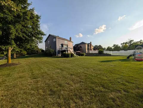 Exterior - 5520 Bear Claw Ct, Hoffman Estates, IL 60192 photo 8 of 8