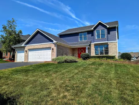 Exterior - 5520 Bear Claw Ct, Hoffman Estates, IL 60192 photo 2 of 8