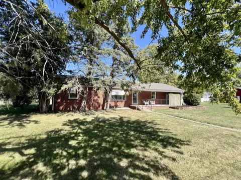Exterior - 101 E Lincoln St, Sidell, IL 61876 photo 1 of 5