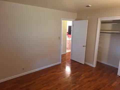 Bedroom - 101 E Lincoln St, Sidell, IL 61876 photo 11 of 12