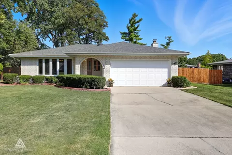 6224 W Carol Ln, Palos Heights, IL 60463