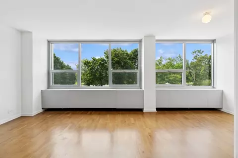Living - 1700 E 56th St #310, Chicago, IL 60637 photo 4 of 6
