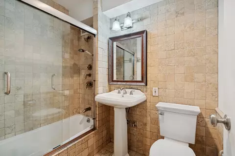 Bath - 1700 E 56th St #310, Chicago, IL 60637 photo 1 of 1