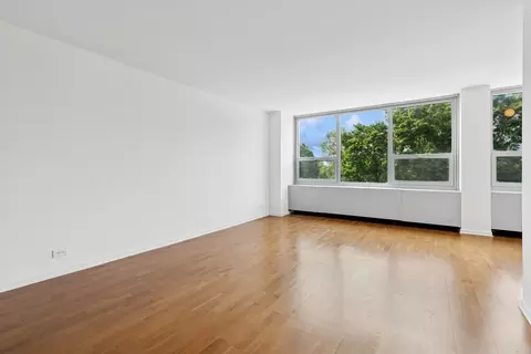 Living - 1700 E 56th St #310, Chicago, IL 60637 photo 5 of 6