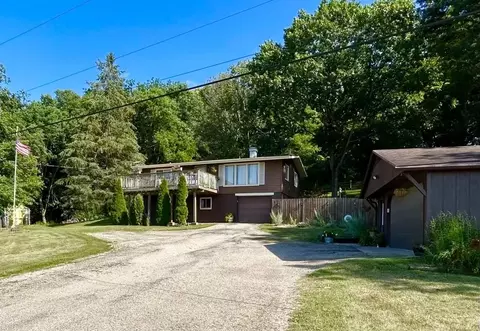 164 N 2551st Rd, Peru, IL 61354