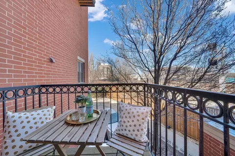 Exterior - 324 E 17th St, Chicago, IL 60616 photo 2 of 3