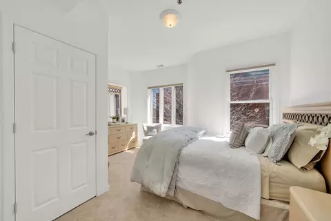 Bedroom - 324 E 17th St, Chicago, IL 60616 photo 3 of 3