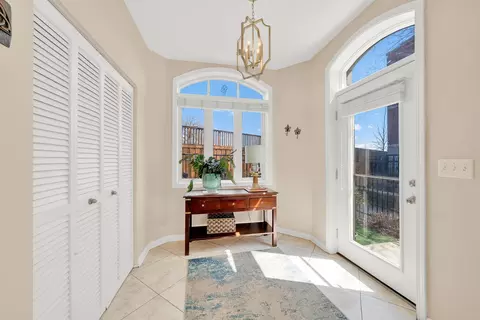 Entry Way - 324 E 17th St, Chicago, IL 60616 photo 1 of 2