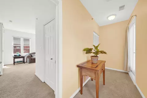 Entry Way - 324 E 17th St, Chicago, IL 60616 photo 2 of 2