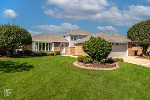 16218 Princeton Ave, Tinley Park, IL 60477