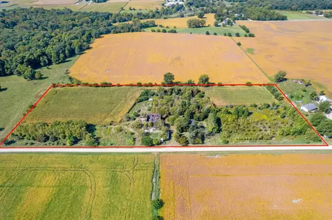 4263 E 16th Rd, Earlville, IL 60518