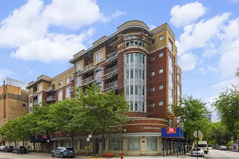 657 W Fulton St #604, Chicago, IL 60661
