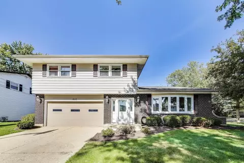 1822 E Tano Ln, Mount Prospect, IL 60056