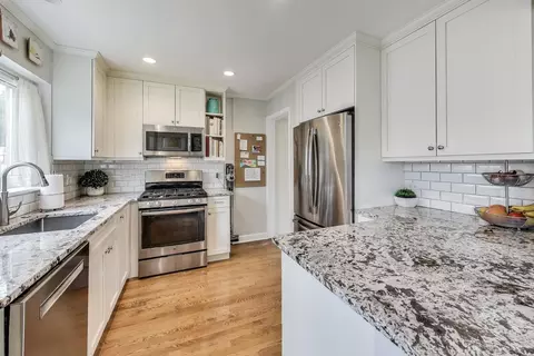 Kitchen - 240 Parkview Rd, Glenview, IL 60025 photo 1 of 3