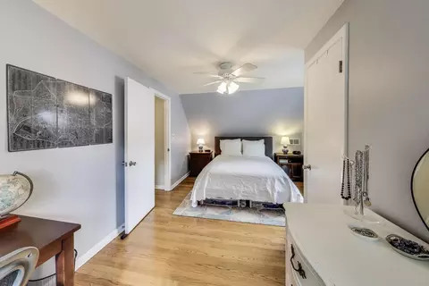 Bedroom - 240 Parkview Rd, Glenview, IL 60025 photo 2 of 5