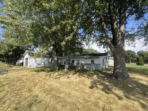 315 W Main St, Sheldon, IL 60966