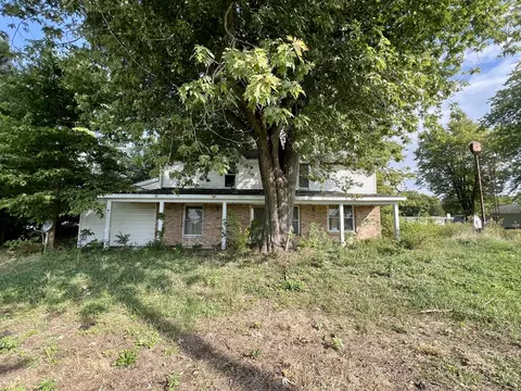 215 W Main St, Sheldon, IL 60966